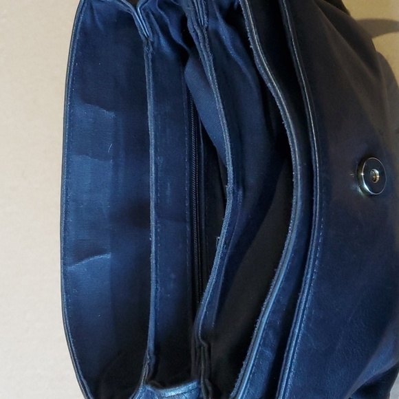 Etienne Aigner Vintage navy leather shoulder handbag 4 compartments - Picture 10 of 15